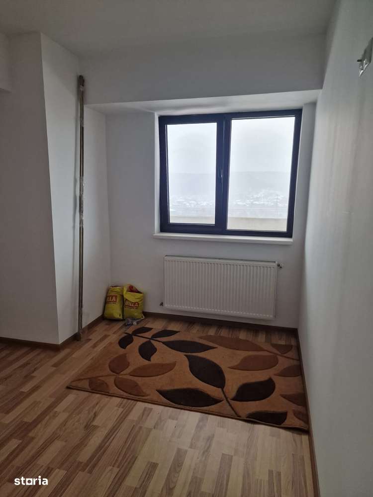 Vand apartament 3 camere - Imagine principală: 3/11