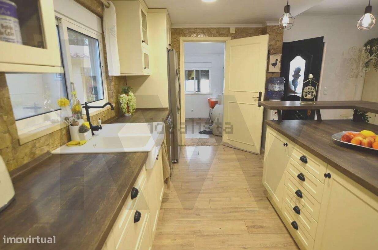 Moradia de Excelência com Piscina e Terreno em Sintra - Terrugem - Grande imagem: 5/24