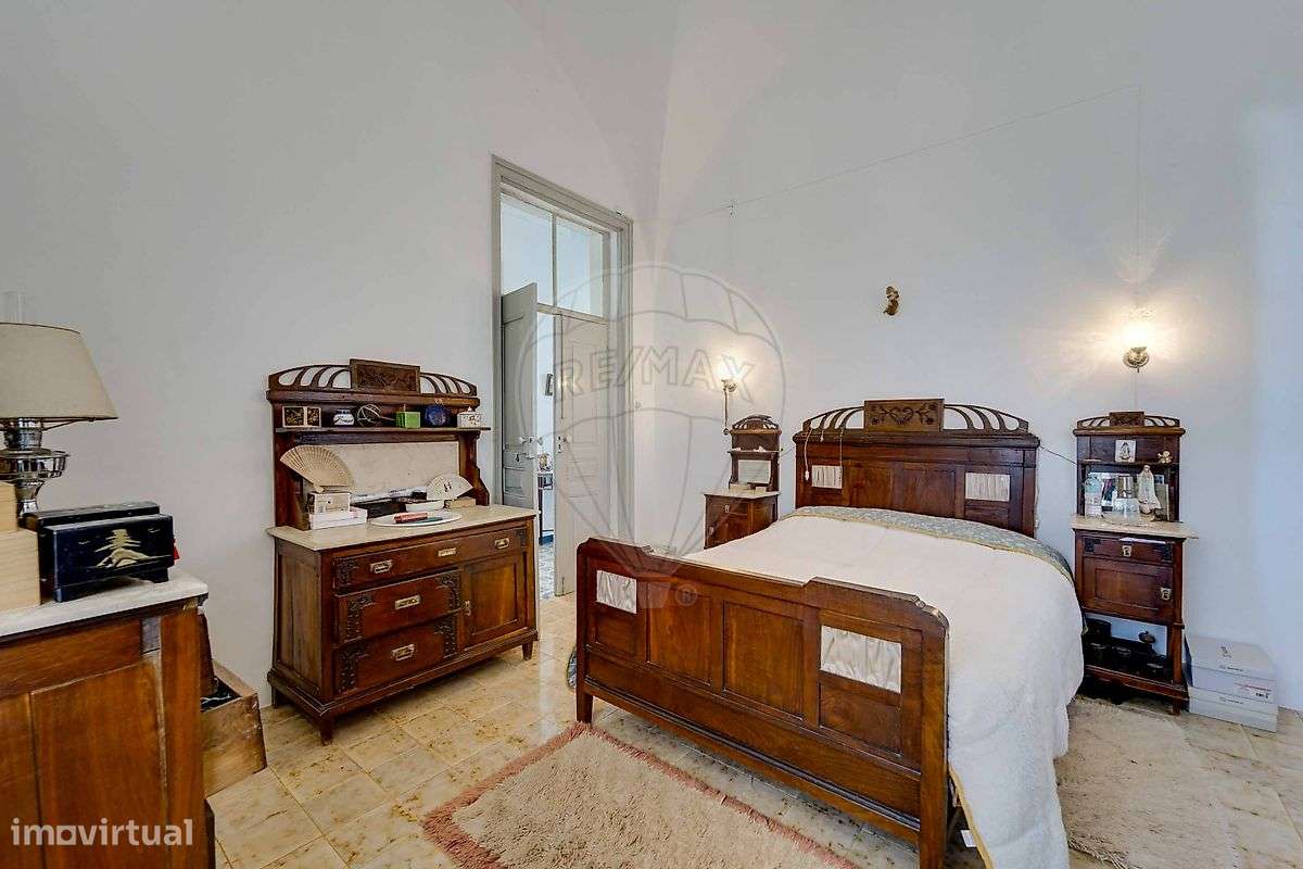 Moradia T15 para venda-22