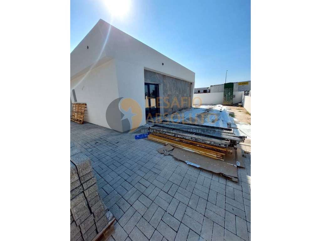 Moradia Térrea T3 Nova com Piscina e Garagem - Azeitão - Grande imagem: 5/54