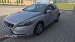 Volvo V40 D2 Momentum - 21