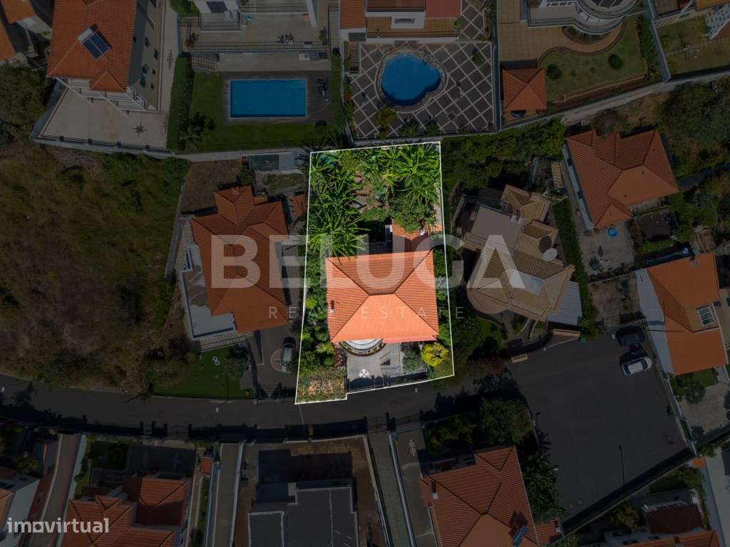 MORADIA T4 COM QUINTAL || URBANIZAÇÃO 'QUINTA DO FAIAL' (FUNCHAL)-57