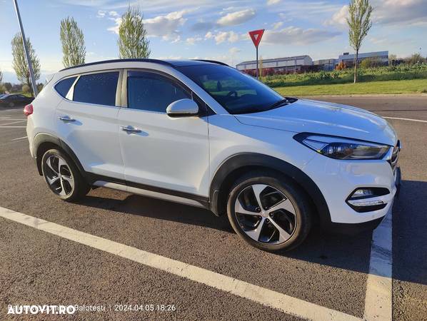 Hyundai Tucson 2.0 CRDI 4WD 6AT Luxury Pack+ - 12