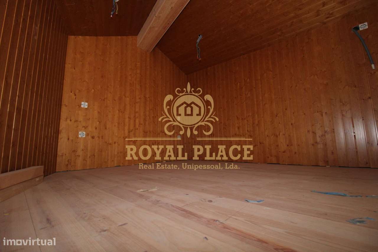 Moradia V2 Renovada com Anexo, Lourosa-30