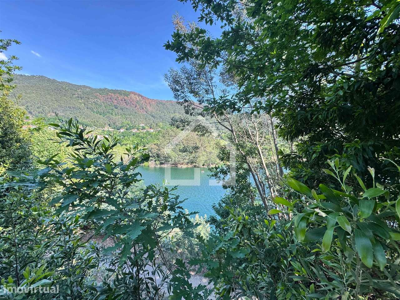 Moradia T4 - Acesso ao Rio Cávado-19