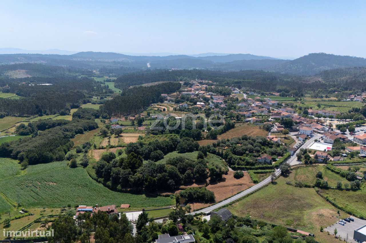 Terreno urbanizável com 15.430m2, em Freixo, Ponte de Lima - Grande imagem: 2/21