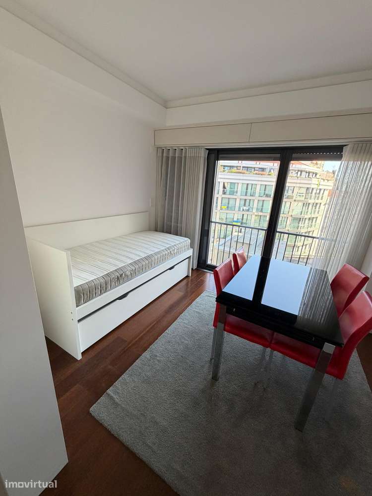 Apartamento T1+1 com ar condicionado e garagem no Saldanha, Lisboa - Grande imagem: 2/19