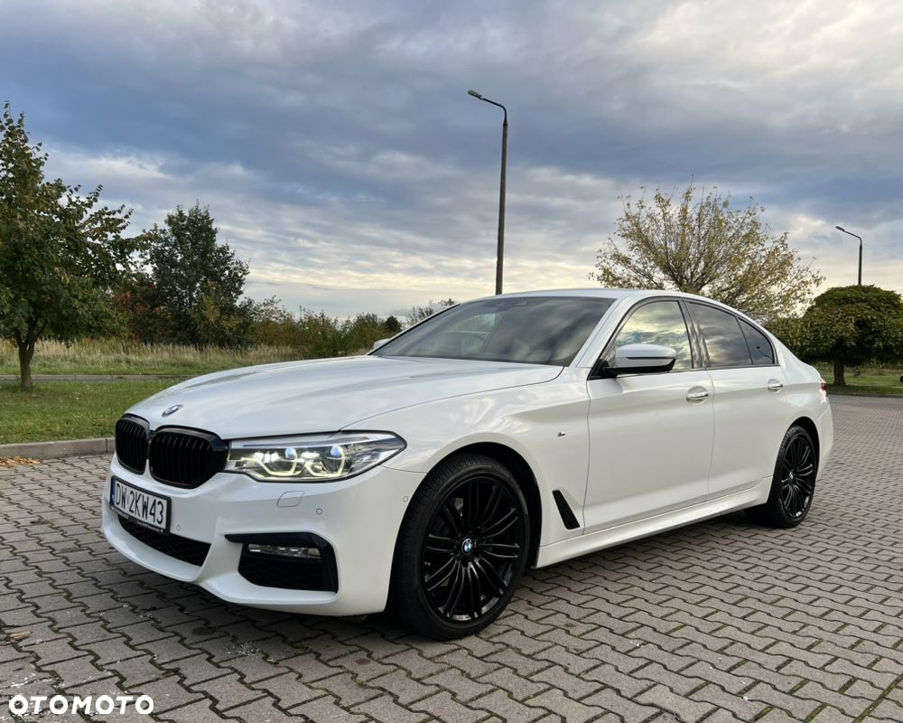 BMW Seria 5 520d M Sport - 2