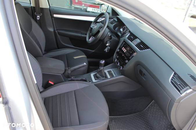 Skoda Octavia 1.4 TSI Ambition - 5