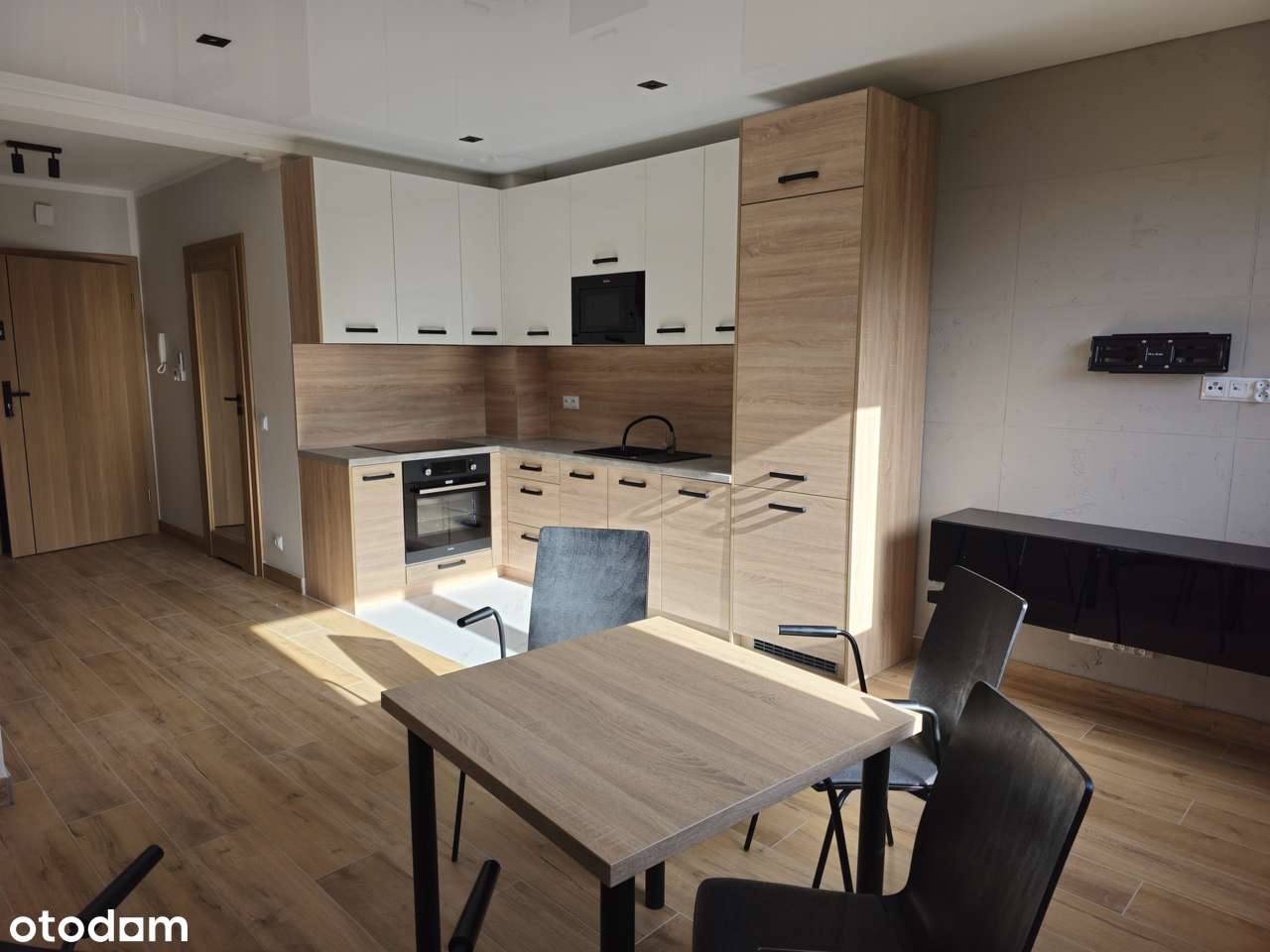 Nowa Kawalerka Na Wynajem z Wyposażeniem! Winda/Balkon/Ogródek - Pełny obrazek: 4/8