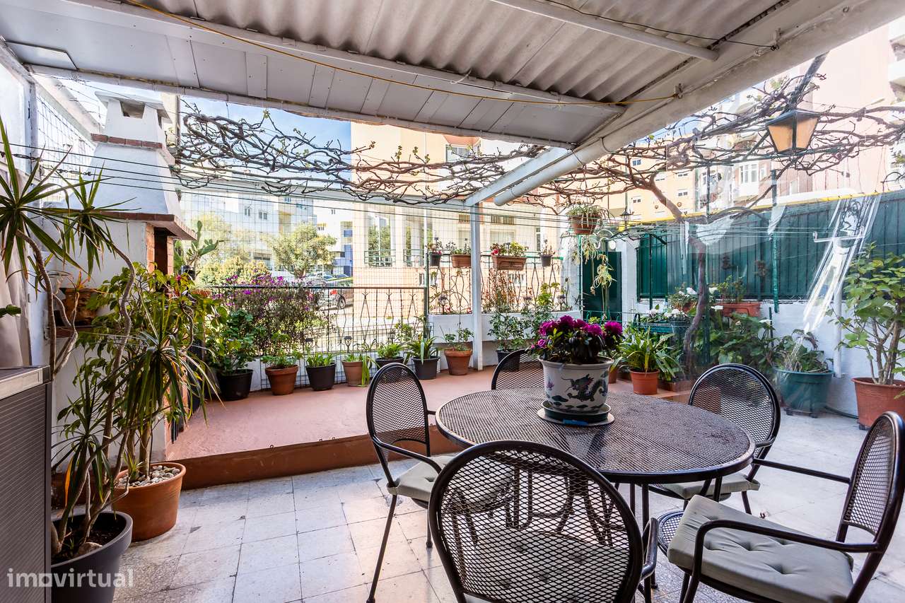 Apartamento T1 com terraço, em Barcarena-16