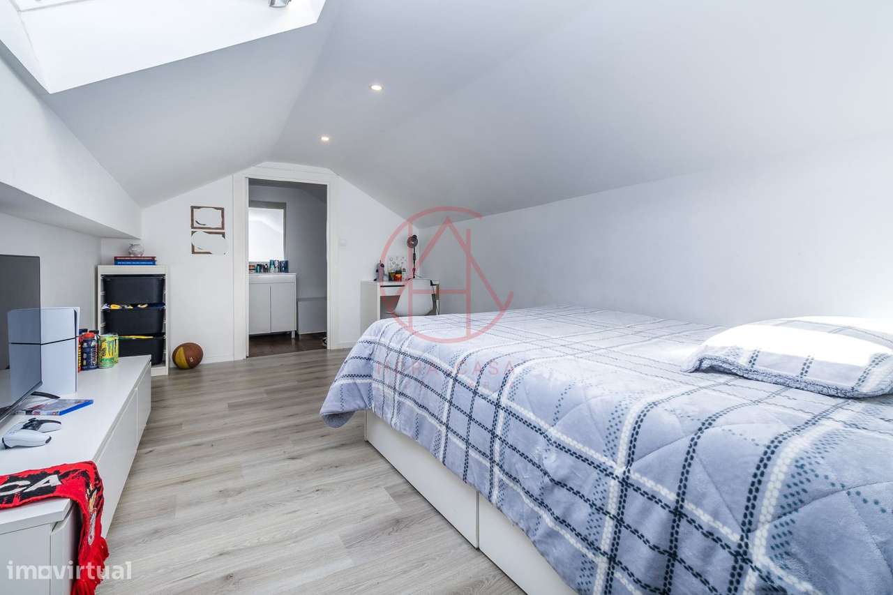 Moradia T2+1 com Logradouro 40m2-29