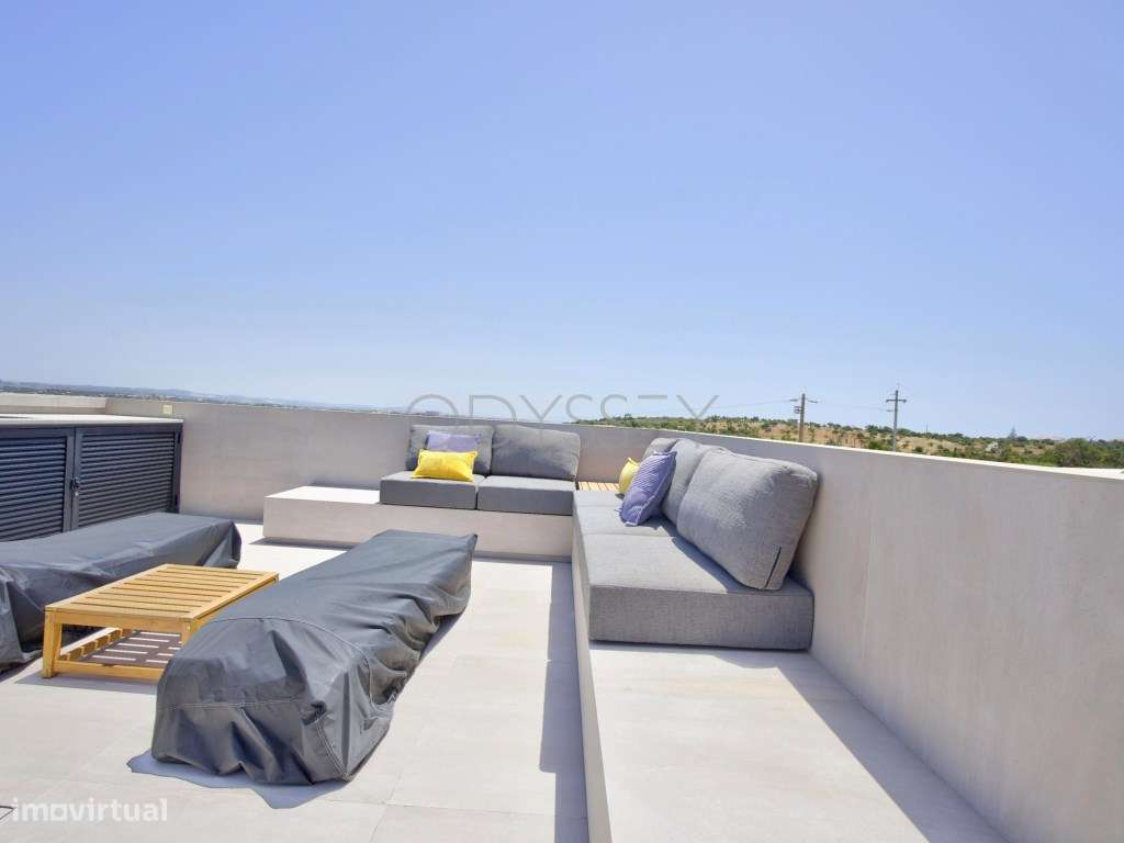 Penthouse Totalmente Mobilado com Piscina Privativa no Rooftop-35