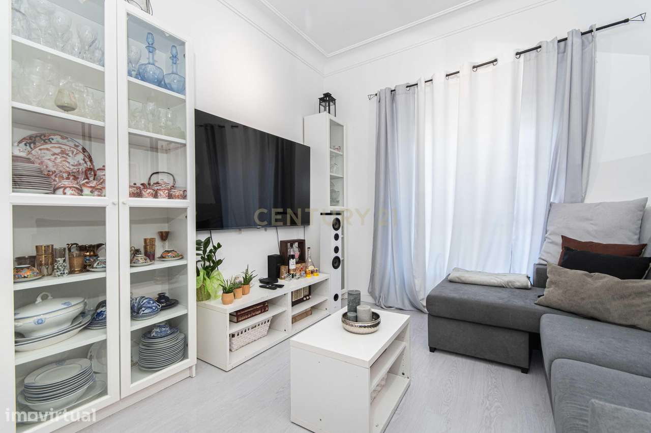 Apartamento T2 em São Domingos de Benfica-3