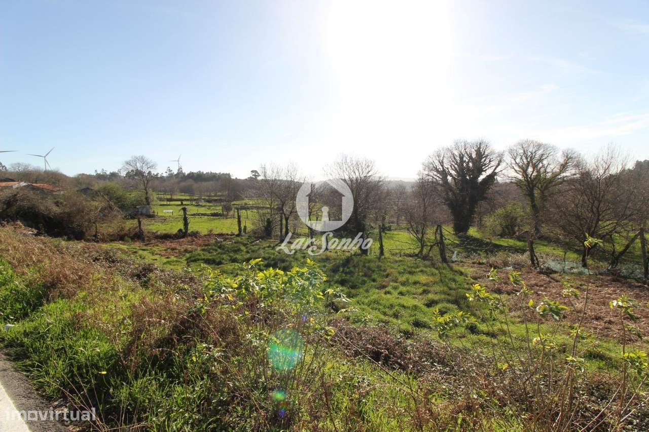 Terreno  com Projeto para 2 Moradias Geminadas  900 m² - Grande imagem: 5/5