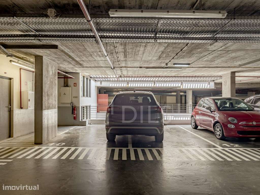 Apartamento T3 com varanda, na Estrela-25