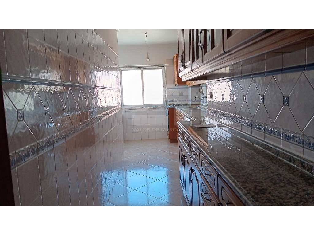 T4 Dafundo com vista rio + estacionamento - Grande imagem: 5/41