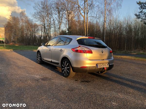 Renault Megane 1.5 dCi Dynamique EDC - 11