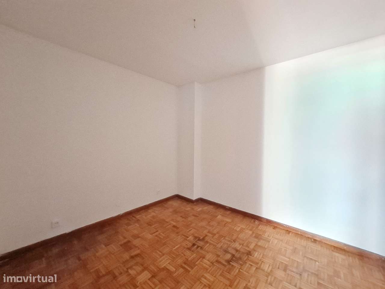 Oportunidade de investimento!! Apartamento T2+1 em Oliveira do Douro-11