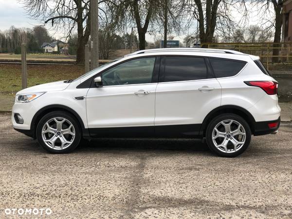 Ford Escape 2.0 EcoBoost AWD Titanium - 4