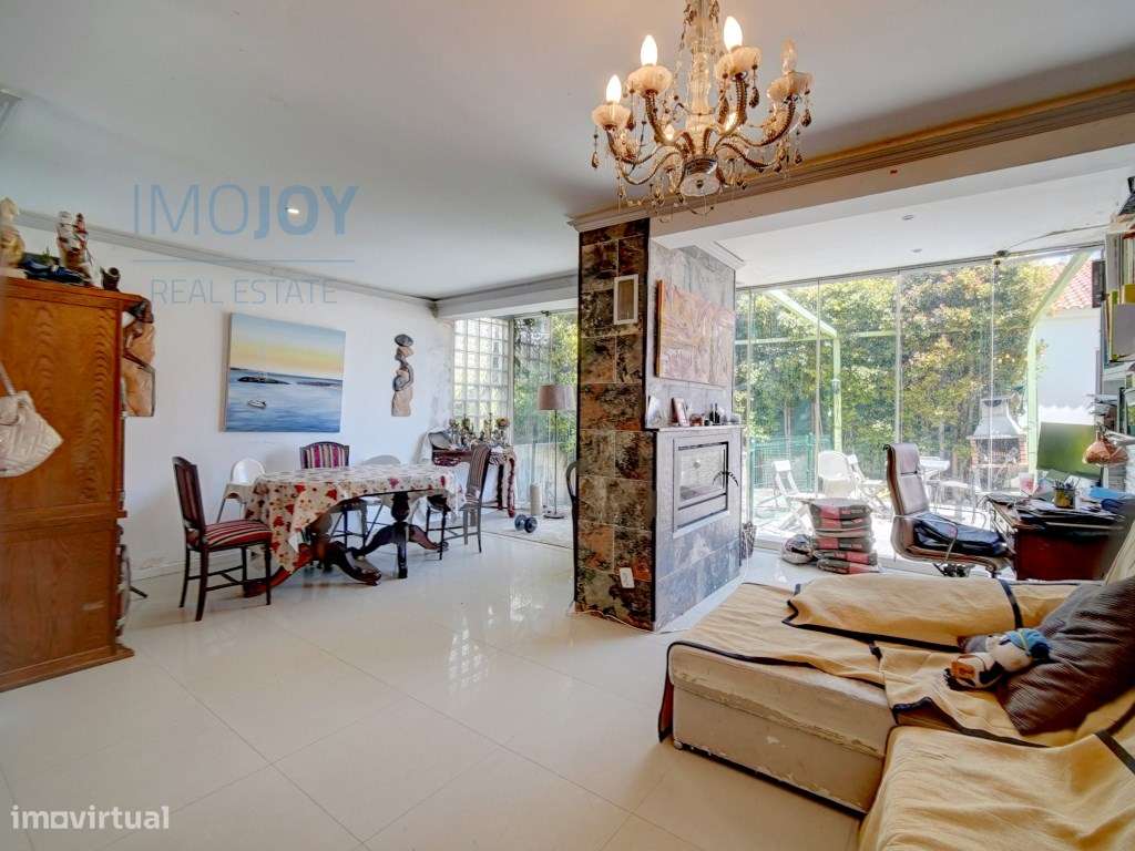 Charmosa Moradia T3 com Vista Mar no Alto do Lagoal-4