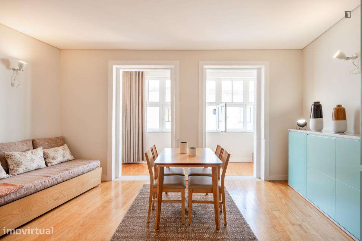 Estúdio - localizado em Santo Ildefonso Porto - Grande imagem: 2/10