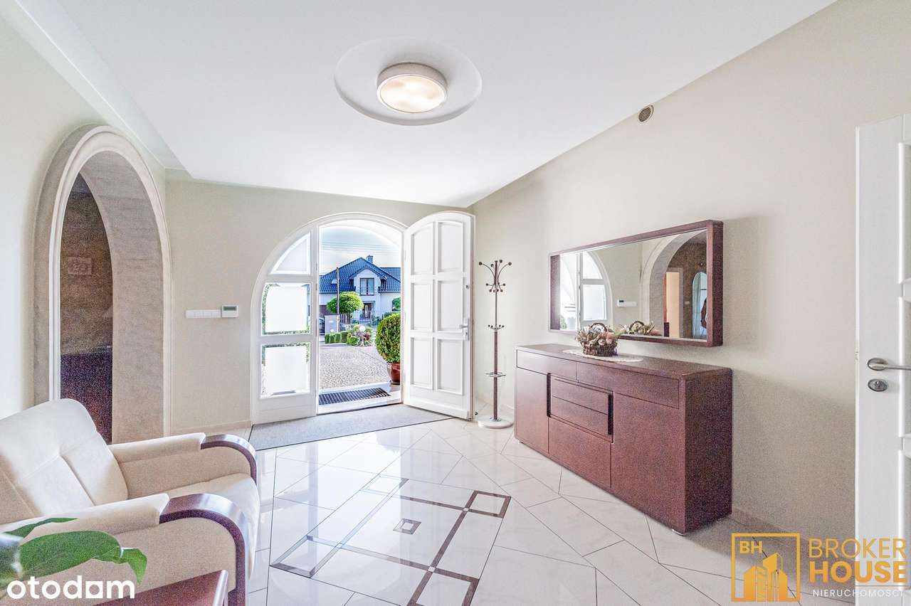 Willa z basenem i pięknym ogrodem/Opole-7