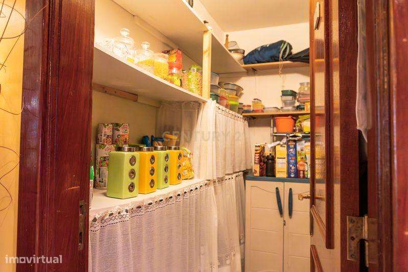 Apartamento T2 C/ elevador - Condomínio Fechado em Mina de Água, Amado-20