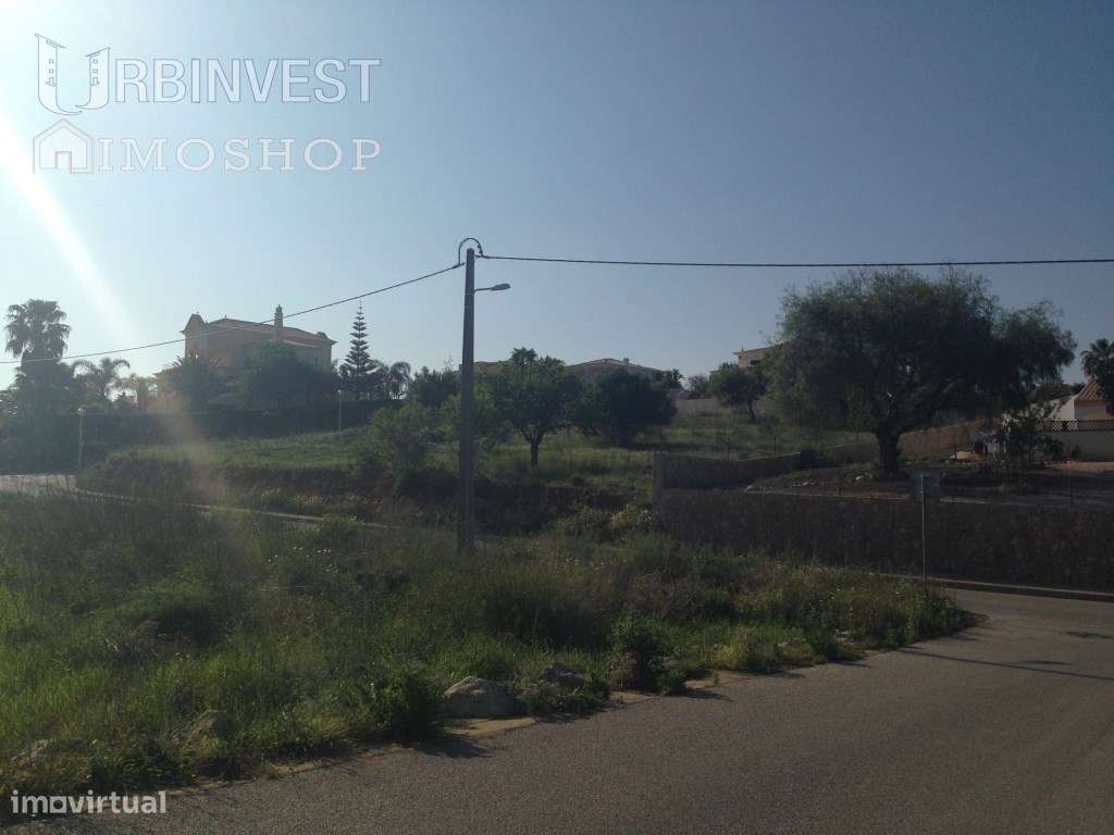 Lote de terreno para construção de moradia com piscina ,perto do mar. - Grande imagem: 4/9