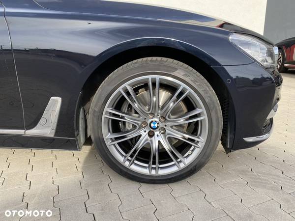 BMW Seria 7 740d xDrive - 35