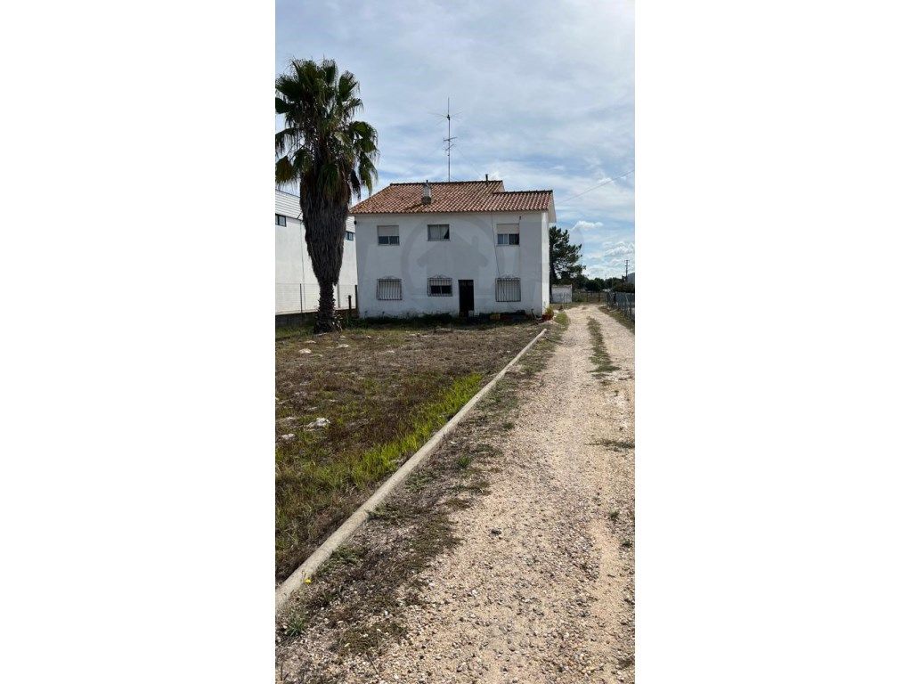 Moradia V4 - Benavente - 400.000€