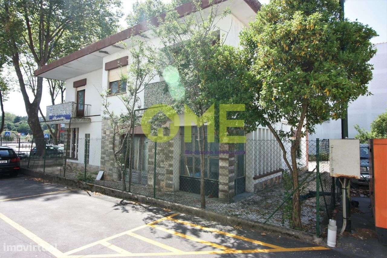 Moradia no centro de Fátima - Oportunidade de Investimento-1