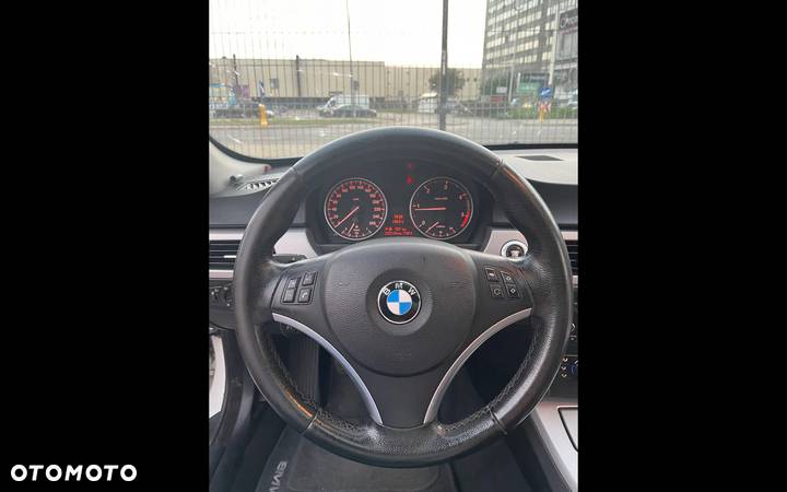 BMW Seria 3 320d - 19