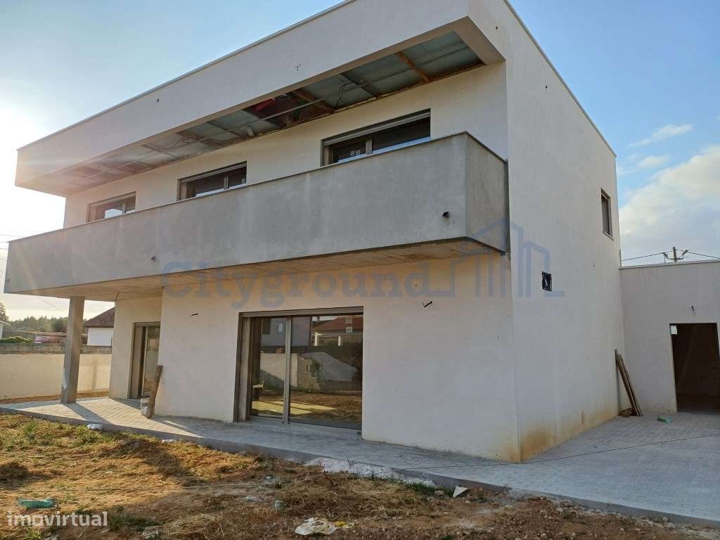 Moradia V4 Contemporânea, a 2 Minutos do Mosteiro da Batalha - Grande imagem: 5/39