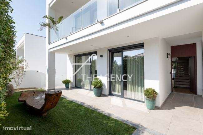 Luxuosa Moradia T4  para Arrendamento Mobiliada em Cascais - Grande imagem: 3/47