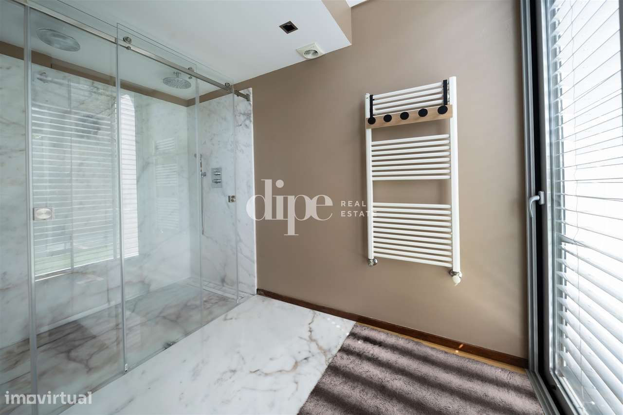 Luxuosa Moradia T3 com piscina, ginásio e jardins-19