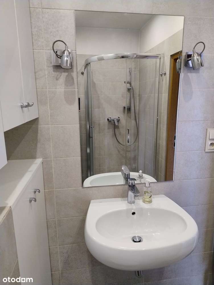 Słoneczne mieszkanie /2 pokoje /II piętro-3