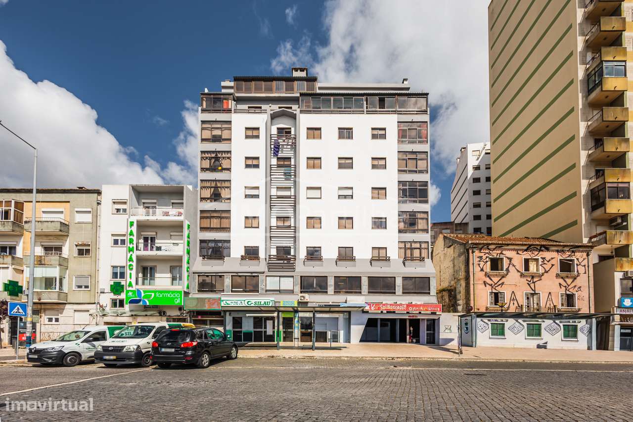 Apartamento T2 C/ Parqueamento Queluz-19