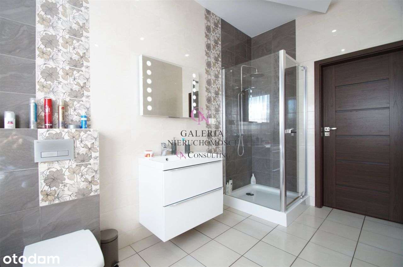 Dwupokoleniowy dom do zamieszkania, pompa ciepła-11