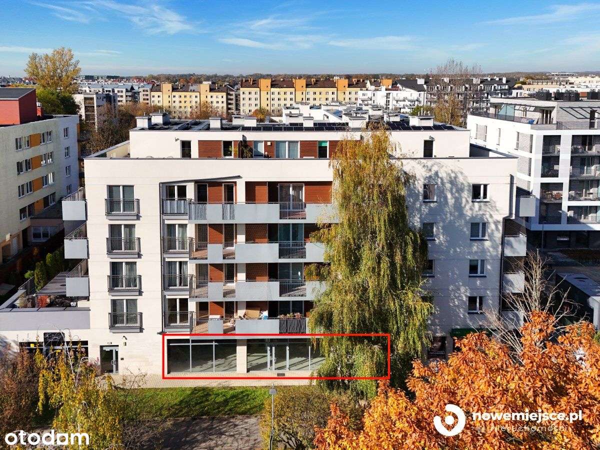 Na sprzedaż przestronny lokal użytkowy w doskonałe-0