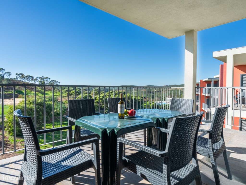 Apartamento T3 localizado no Algarve Race Resort, Portimão-1