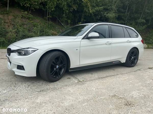 BMW Seria 3 320d M Sport - 10