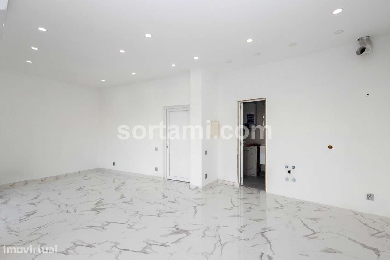 Loja  Venda em Quarteira,Loulé - Grande imagem: 4/7