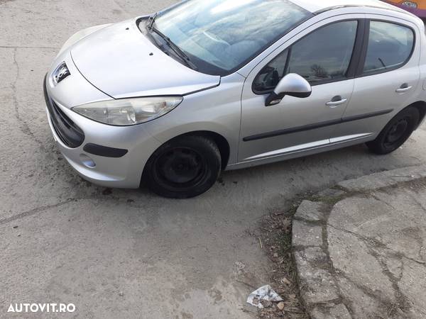 Geam stanga fata Peugeot 207 - 1