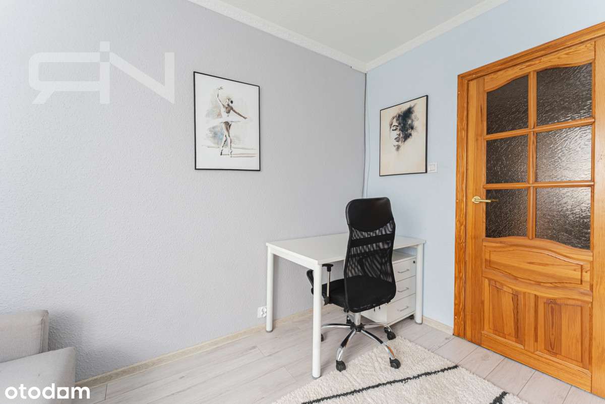 Trzy pokojowe mieszkanie w budynku z windą-8