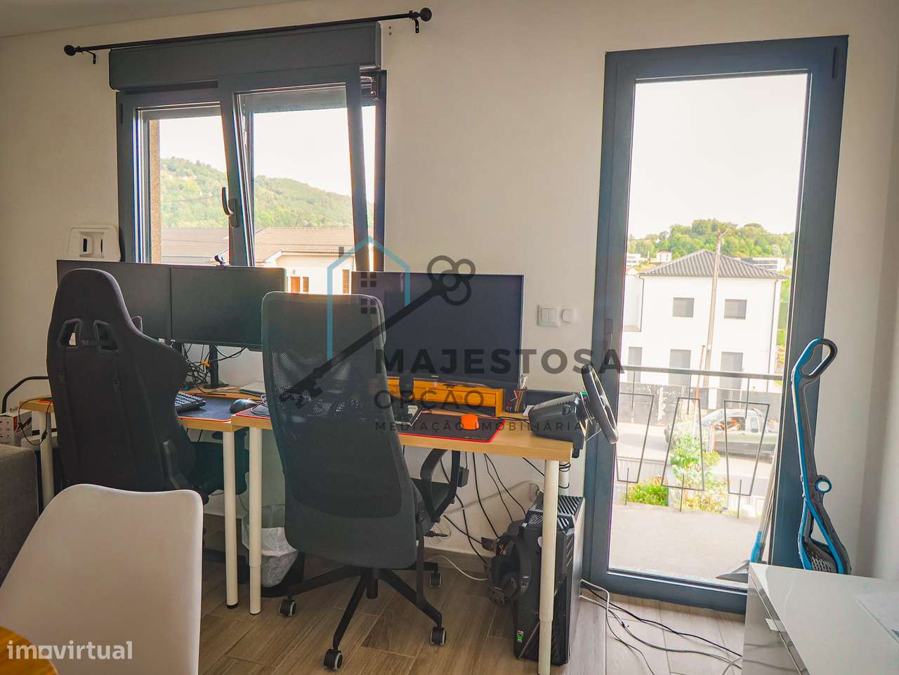 Moradia com 4 Apartamentos T1 — Gualtar, Braga-35