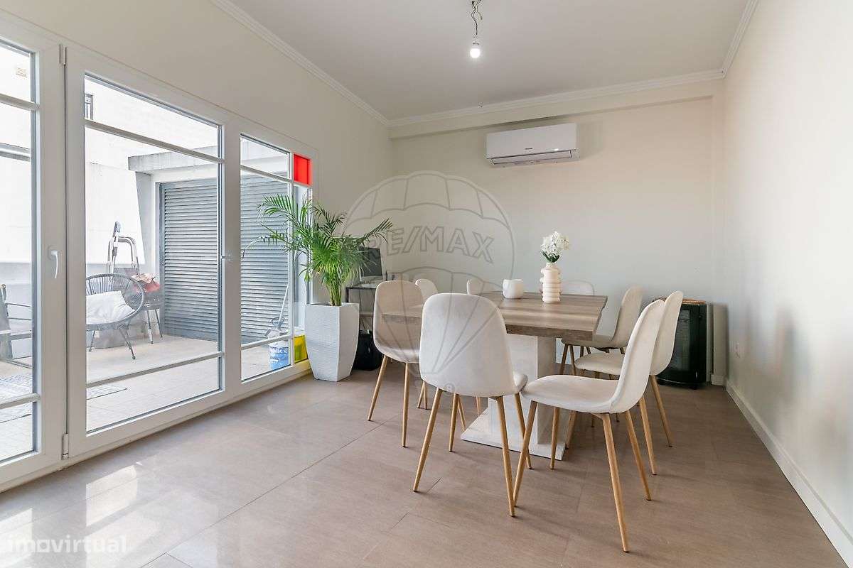 Moradia Térrea isolada T3 com jardim em Sesimbra-6