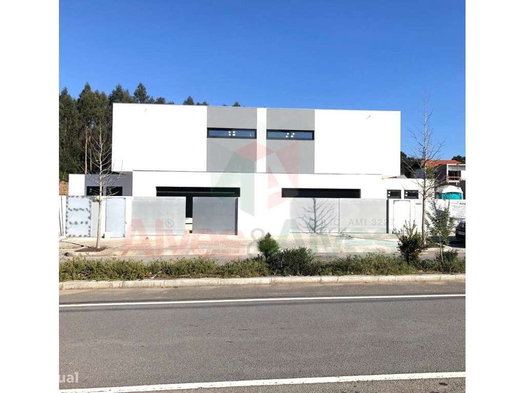 Moradia c/ piscina - Em construção - Previsão de conclusão Dezembro...-9