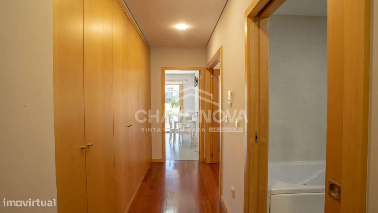 Excelente Apartamento T3 com Terraço em Oliveira do Douro,-10