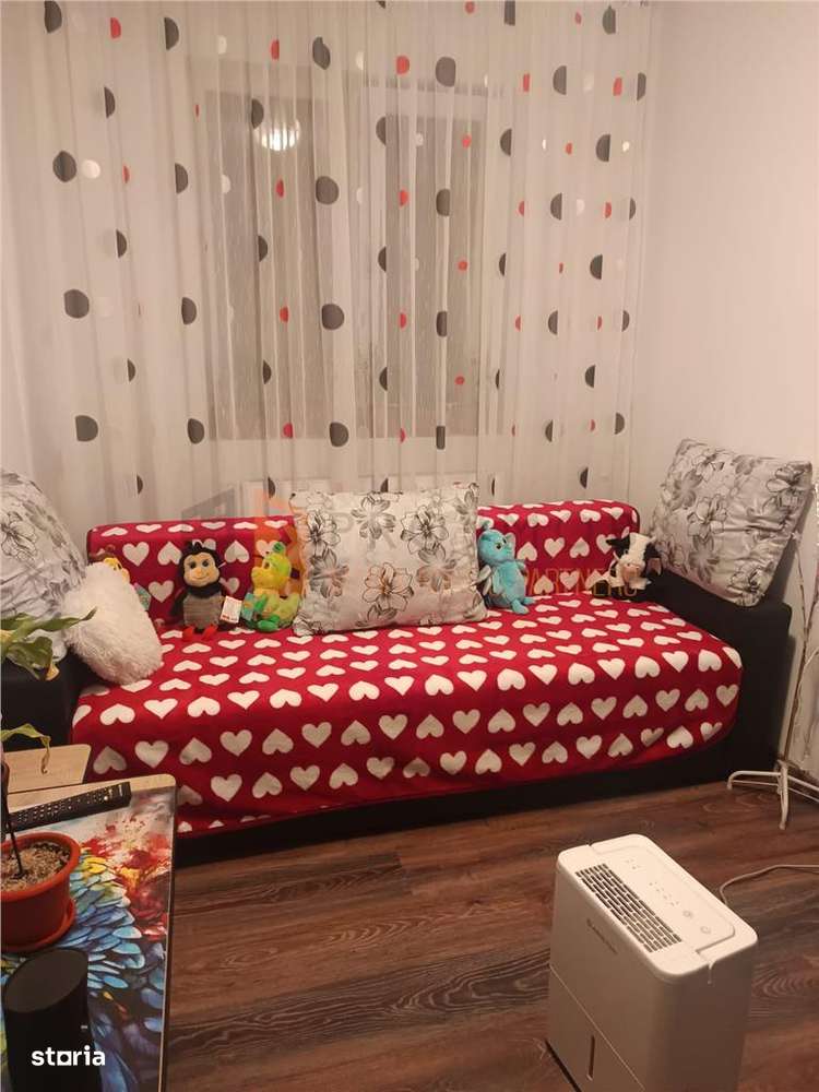 EXCLUSIVITATE Apartament 2 camere cf 1  semidecomandat zona Berca - Imagine principală: 4/9